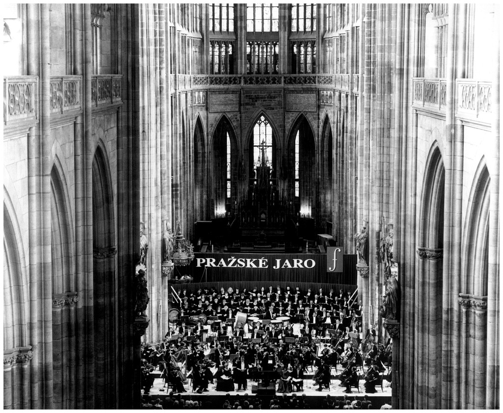 Z koncertu Pražského jara v Katedrále sv. Víta, kde 14. května 1993 zaznělo Liverpoolské oratorium. Foto Zdeněk Chrapek